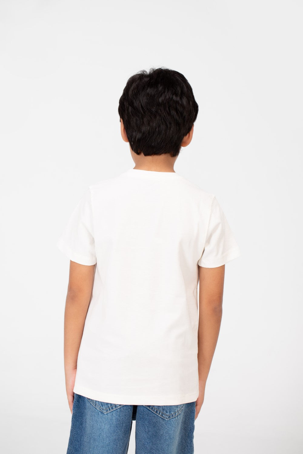 تي شيرت بأكمام قصيرة وطبعة أمامية للأولاد