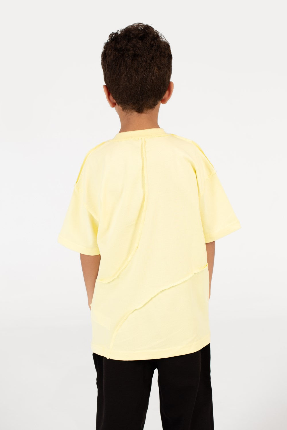 تي شيرت عصري كبير الحجم للأولاد برقبة دائرية