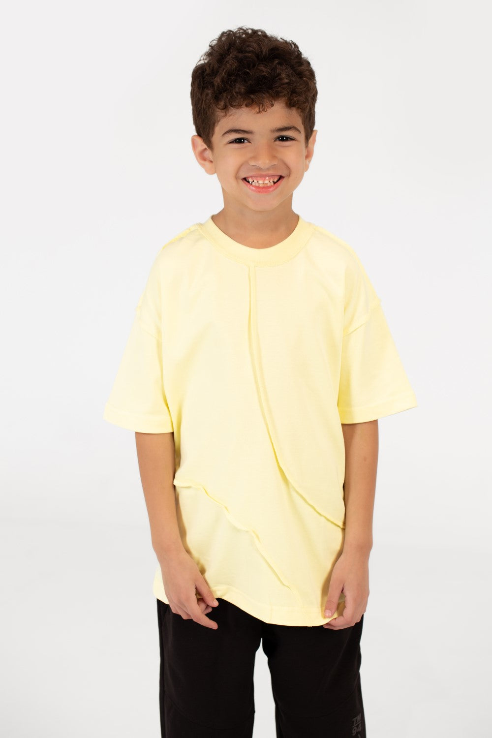 تي شيرت عصري كبير الحجم للأولاد برقبة دائرية
