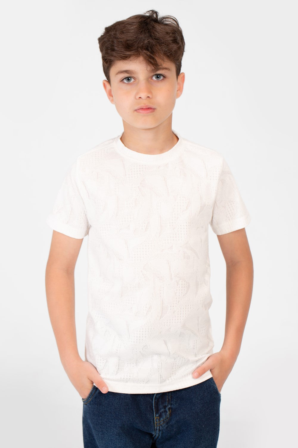 تي شيرت عصري للأولاد بنصف كم