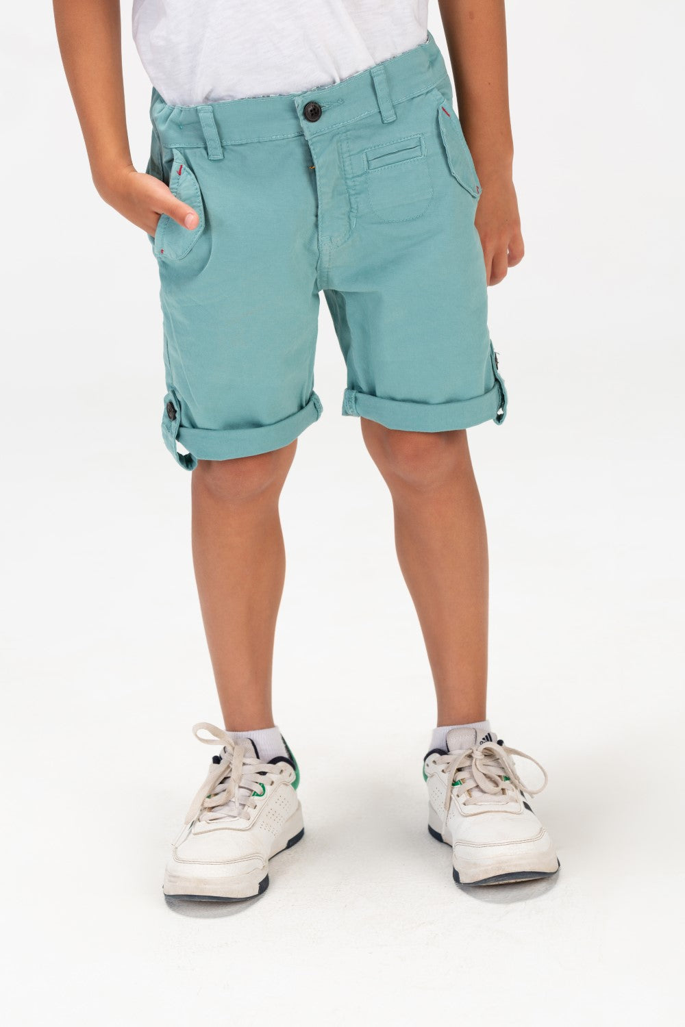 شورت غاباردين كاجوال للأولاد مع طبعة طماطم على الظهر