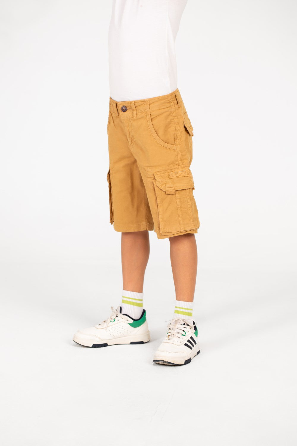 شورت غاباردين للأولاد مع جيوب