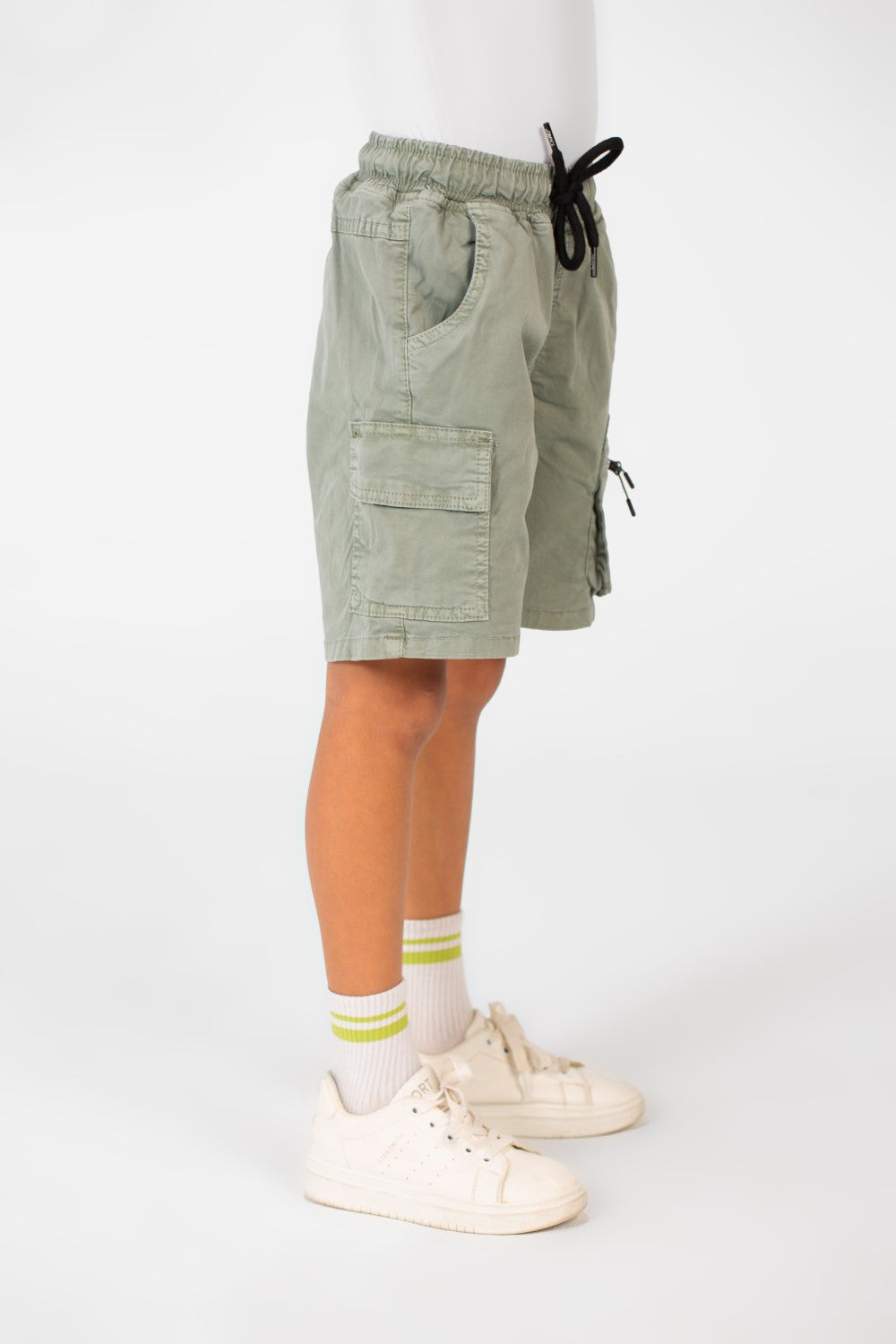 شورت طماطم غاباردين للأولاد بحزام خصر مطاطي مع جيوب عصرية