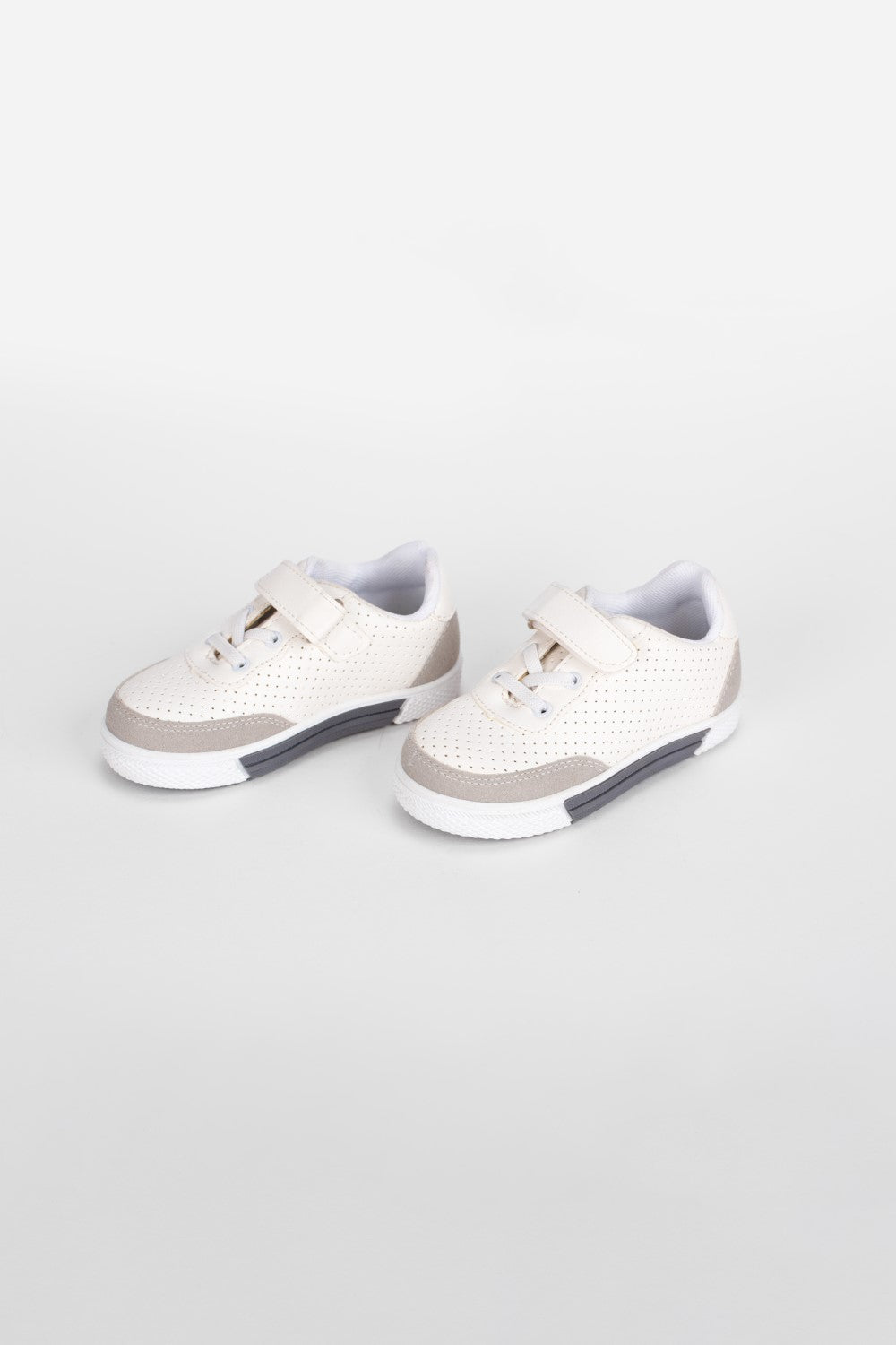 Boy's Flat Sole Faux Leather Chamois Multi Color Sneaker Shoes