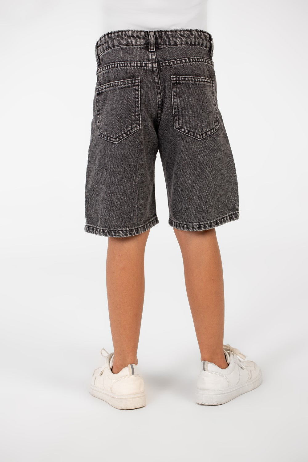 شورت جينز صيفي للأولاد بطبعة عصرية وجيوب