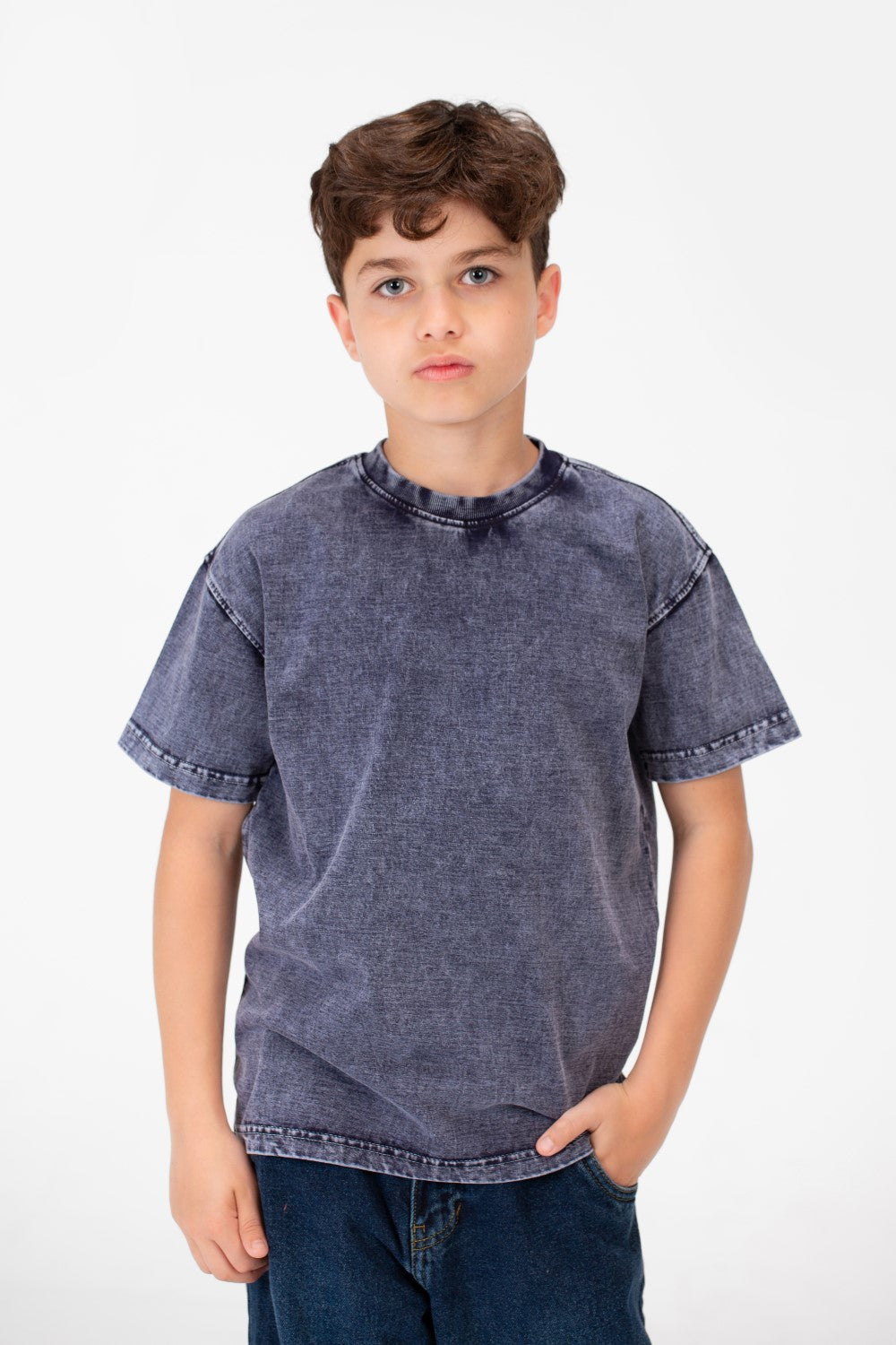 تي شيرت أساسي مغسول برقبة دائرية للأولاد