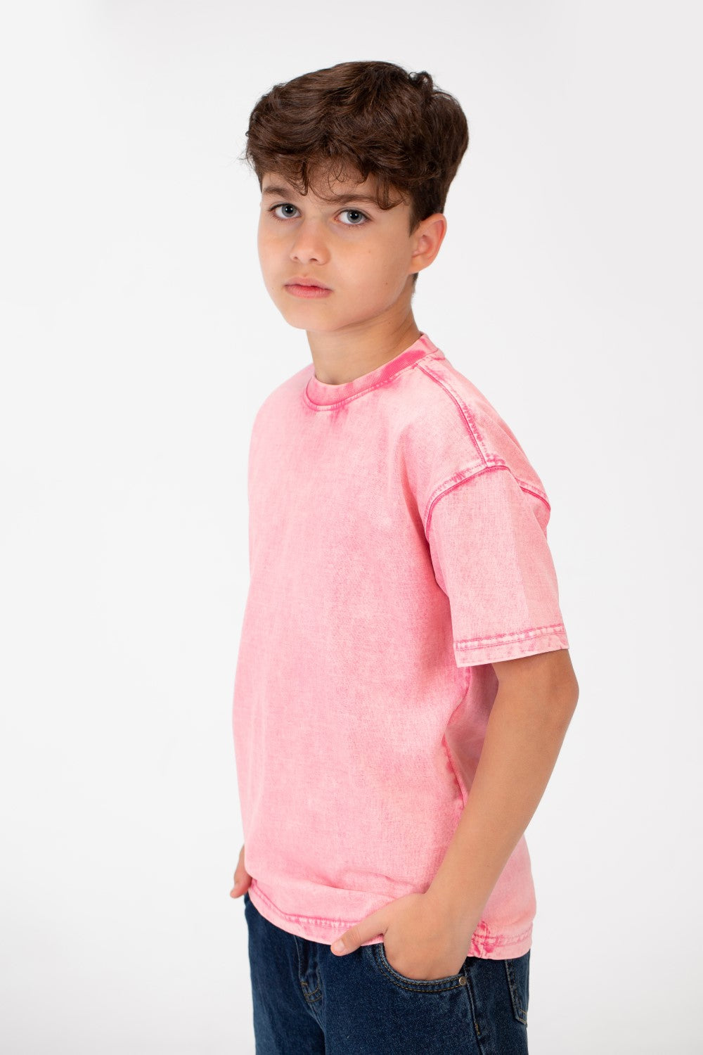 تي شيرت أساسي مغسول برقبة دائرية للأولاد