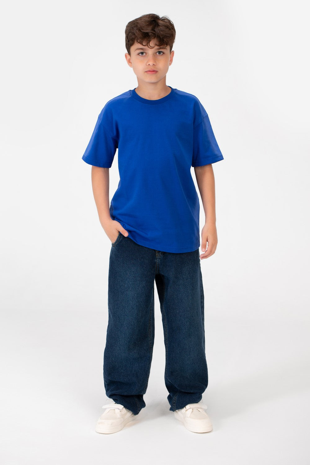 تي شيرت أساسي كبير الحجم للأولاد برقبة دائرية