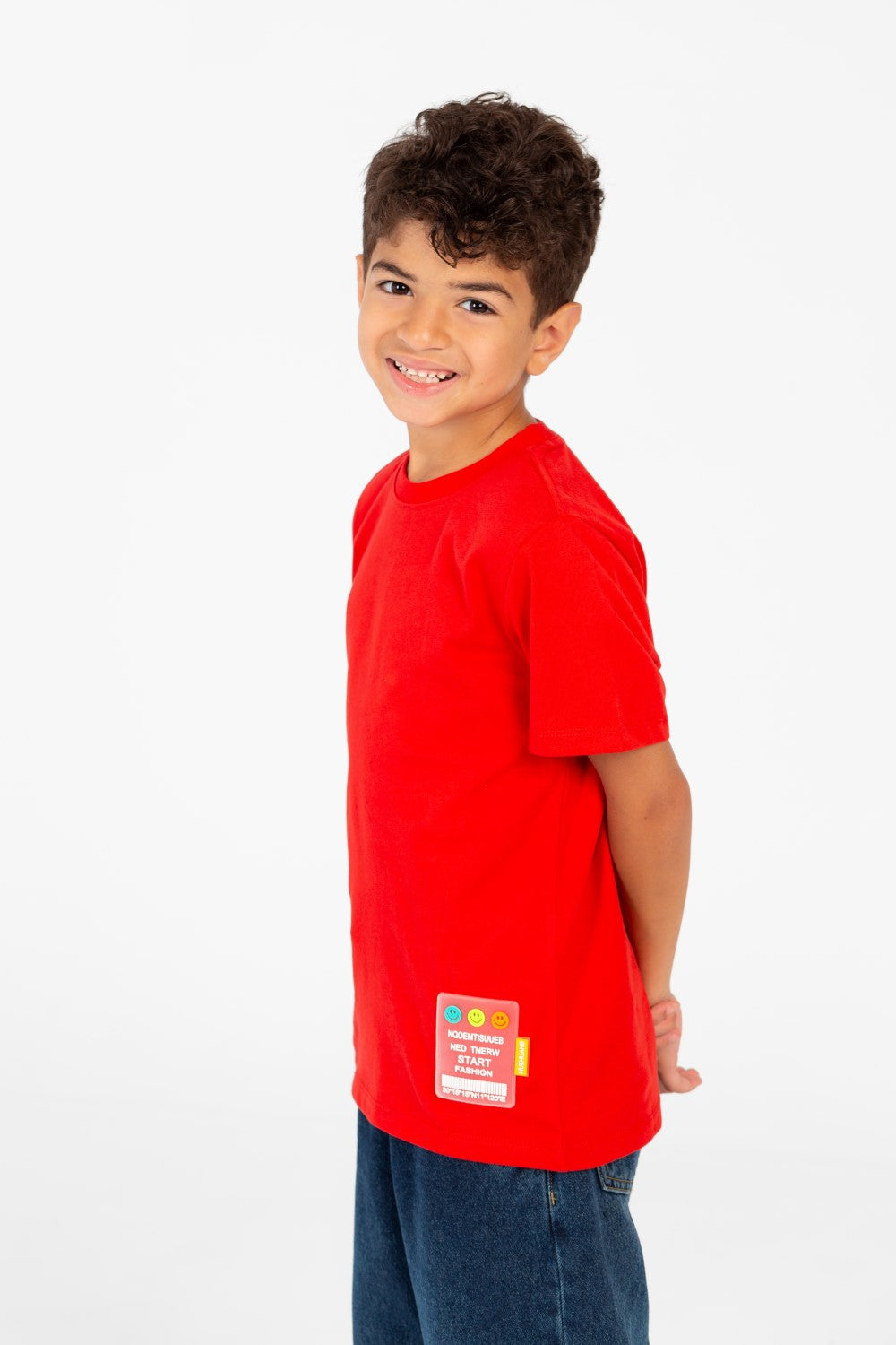 تي شيرت أساسي للأولاد برقبة دائرية