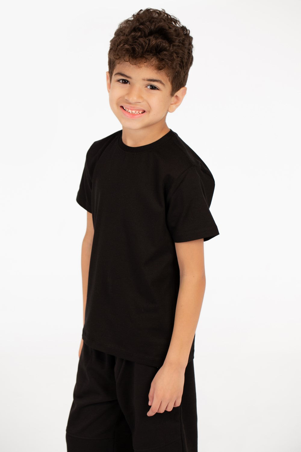 تي شيرت أساسي للأولاد بنصف كم