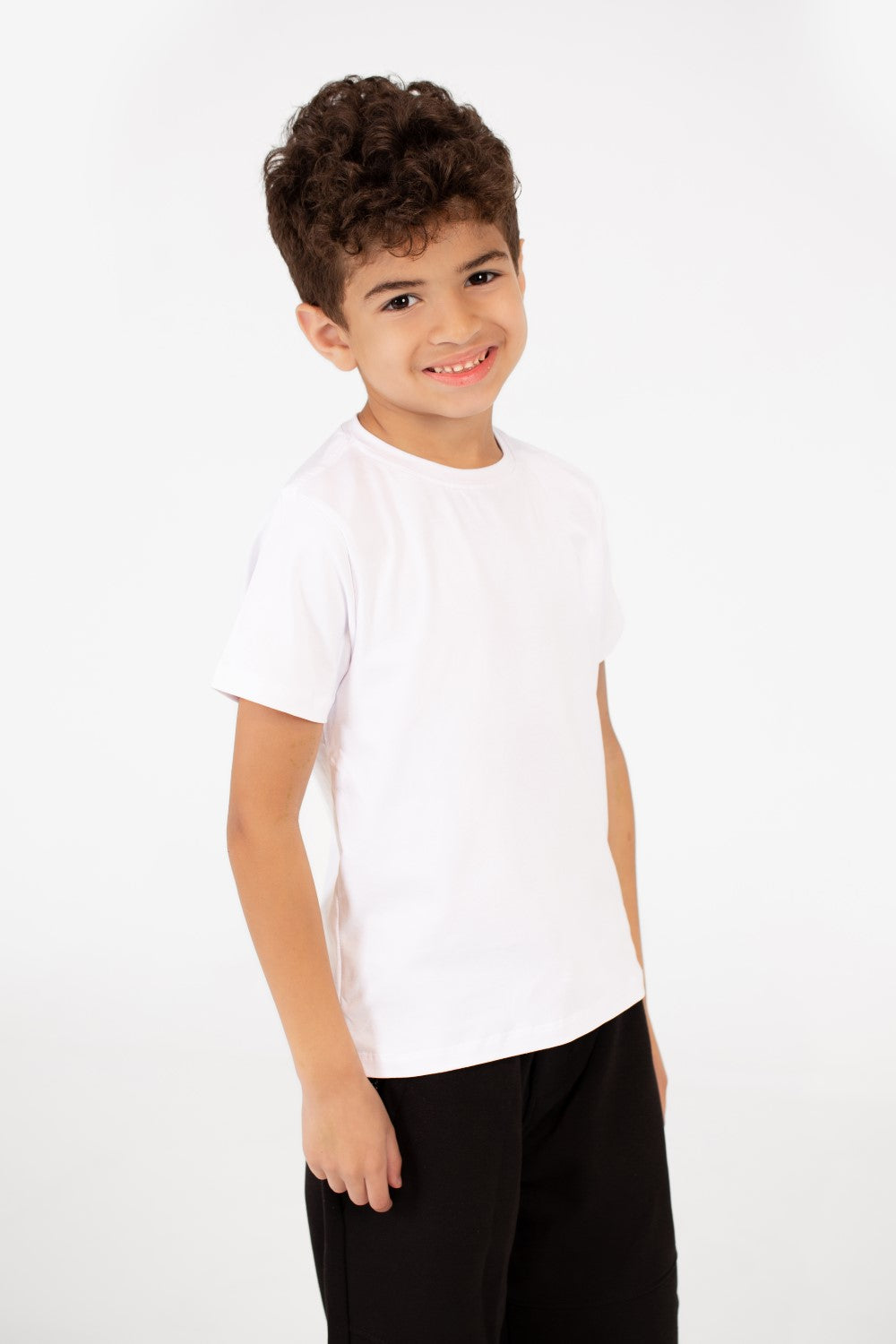 تي شيرت أساسي للأولاد بنصف كم