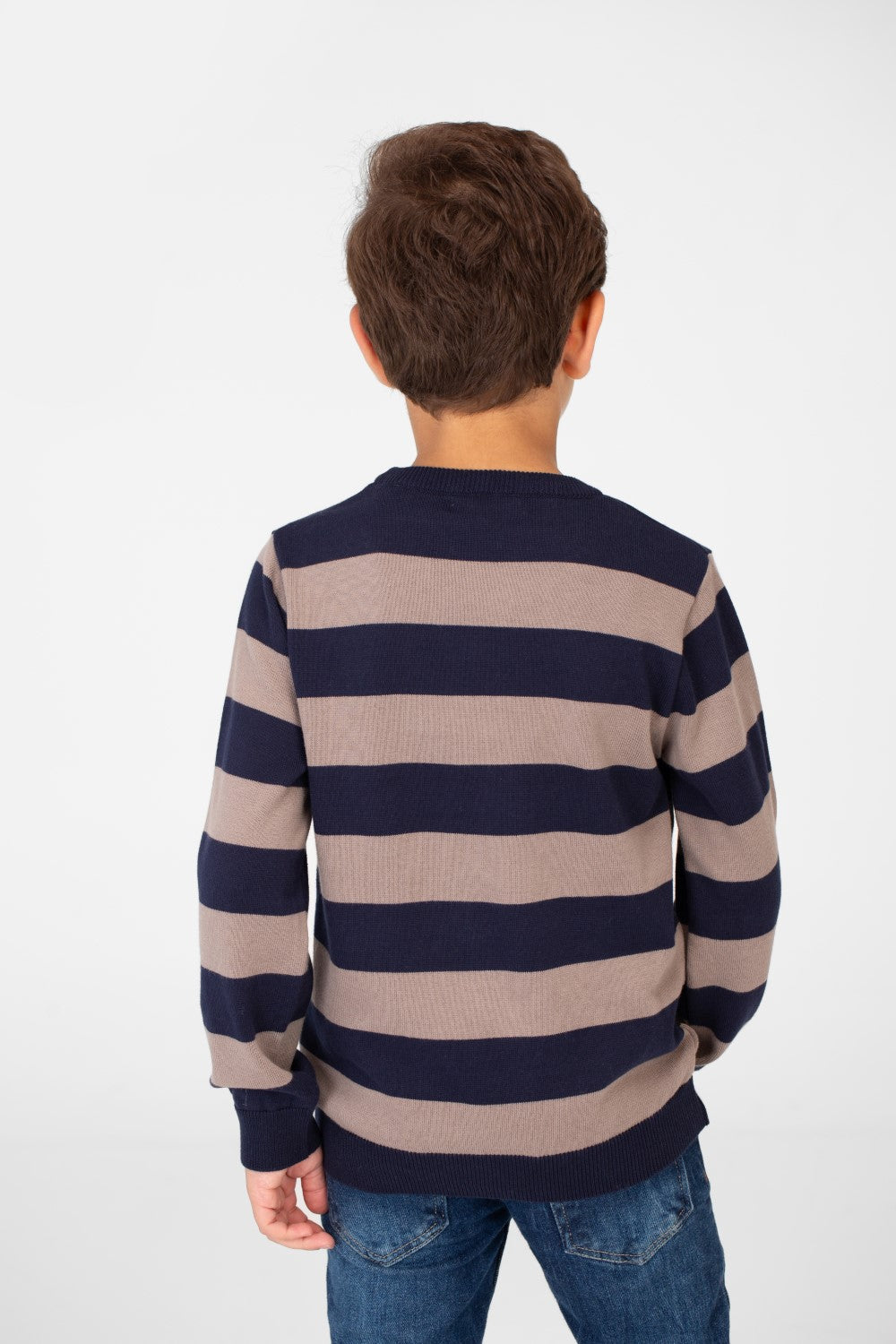 سترة قطنية مخططة للأولاد برقبة دائرية وأكمام طويلة