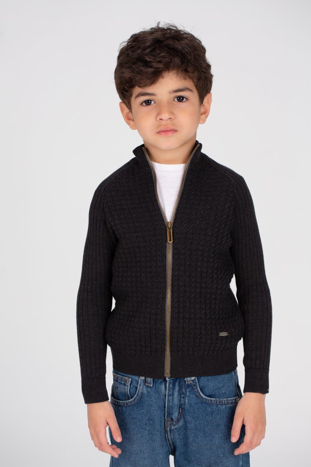 بلوفر صوف أساسي مبطن بسحاب كامل للأولاد بتصميم SlimFit وتصميم فريد