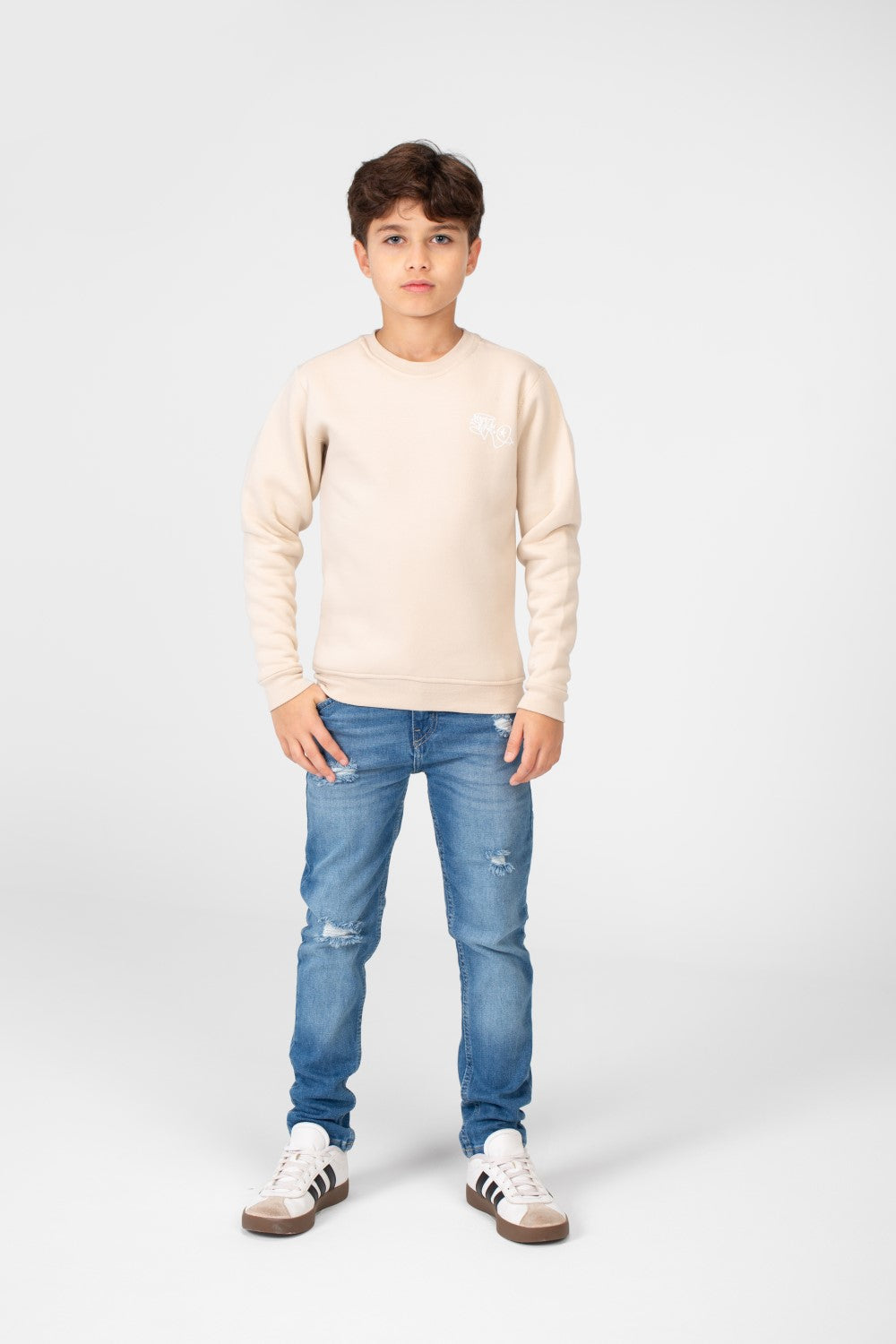 سويت شيرت مطبوع برقبة دائرية للأولاد