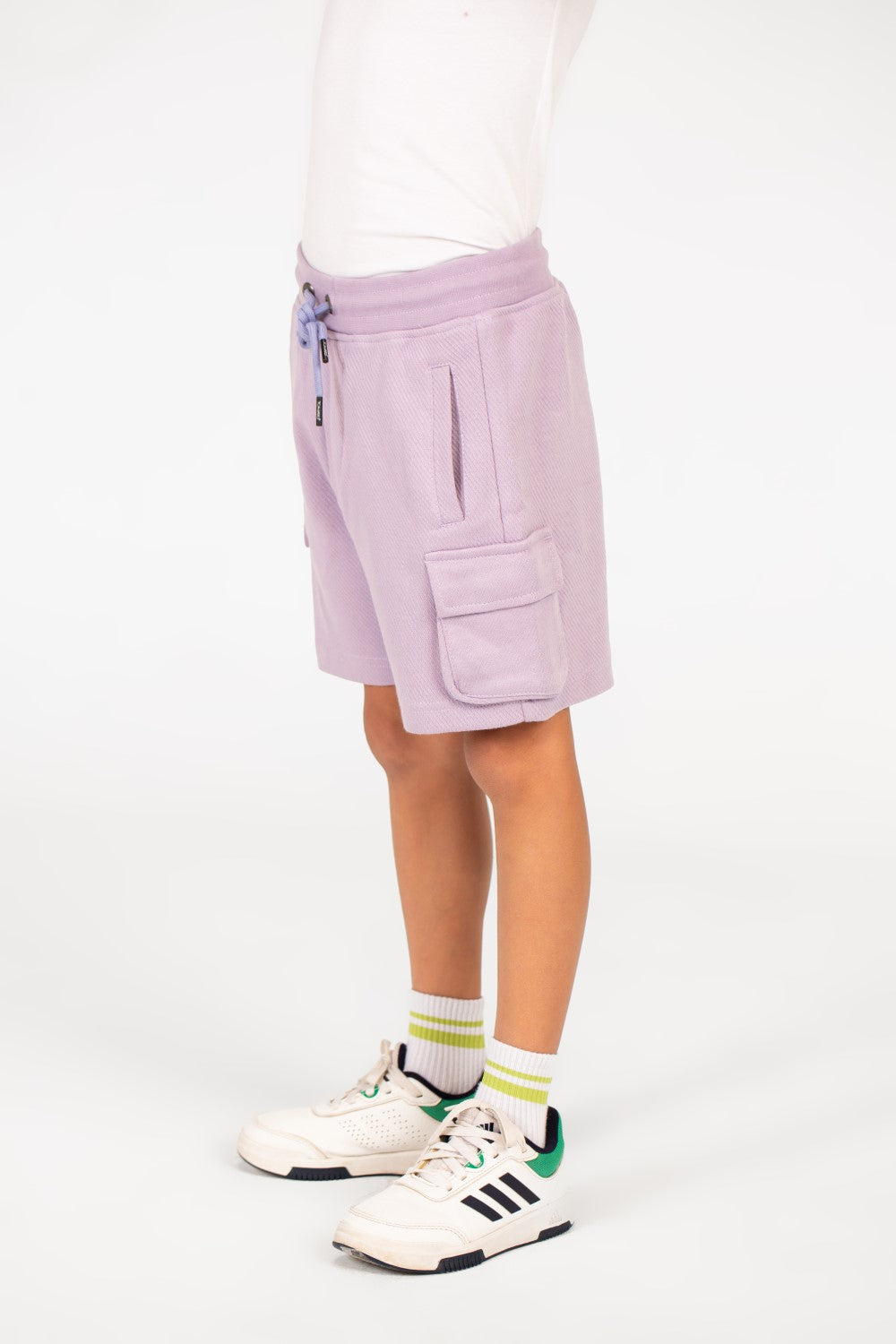 شورت ميلتون للأولاد بحزام خصر مطاطي وجيب خلفي