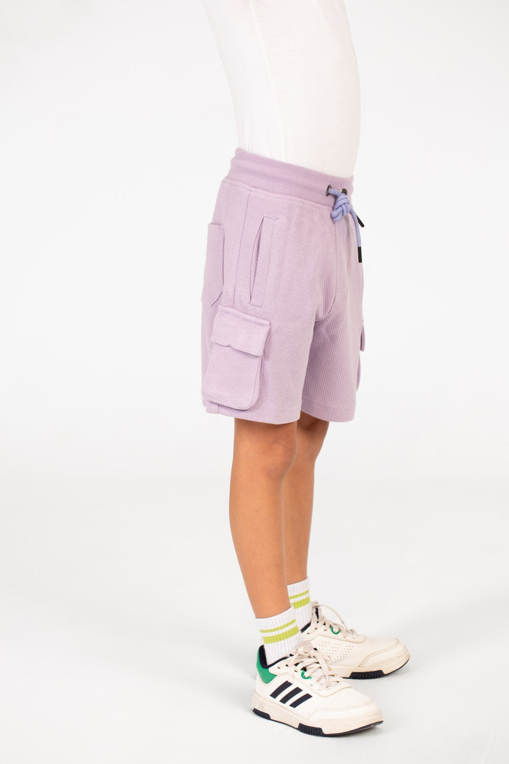 شورت ميلتون للأولاد بحزام خصر مطاطي وجيب خلفي