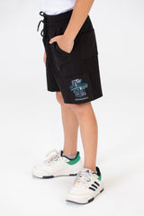 شورت ميلتون للأولاد بحزام خصر مطاطي وجيوب أمامية وخلفية