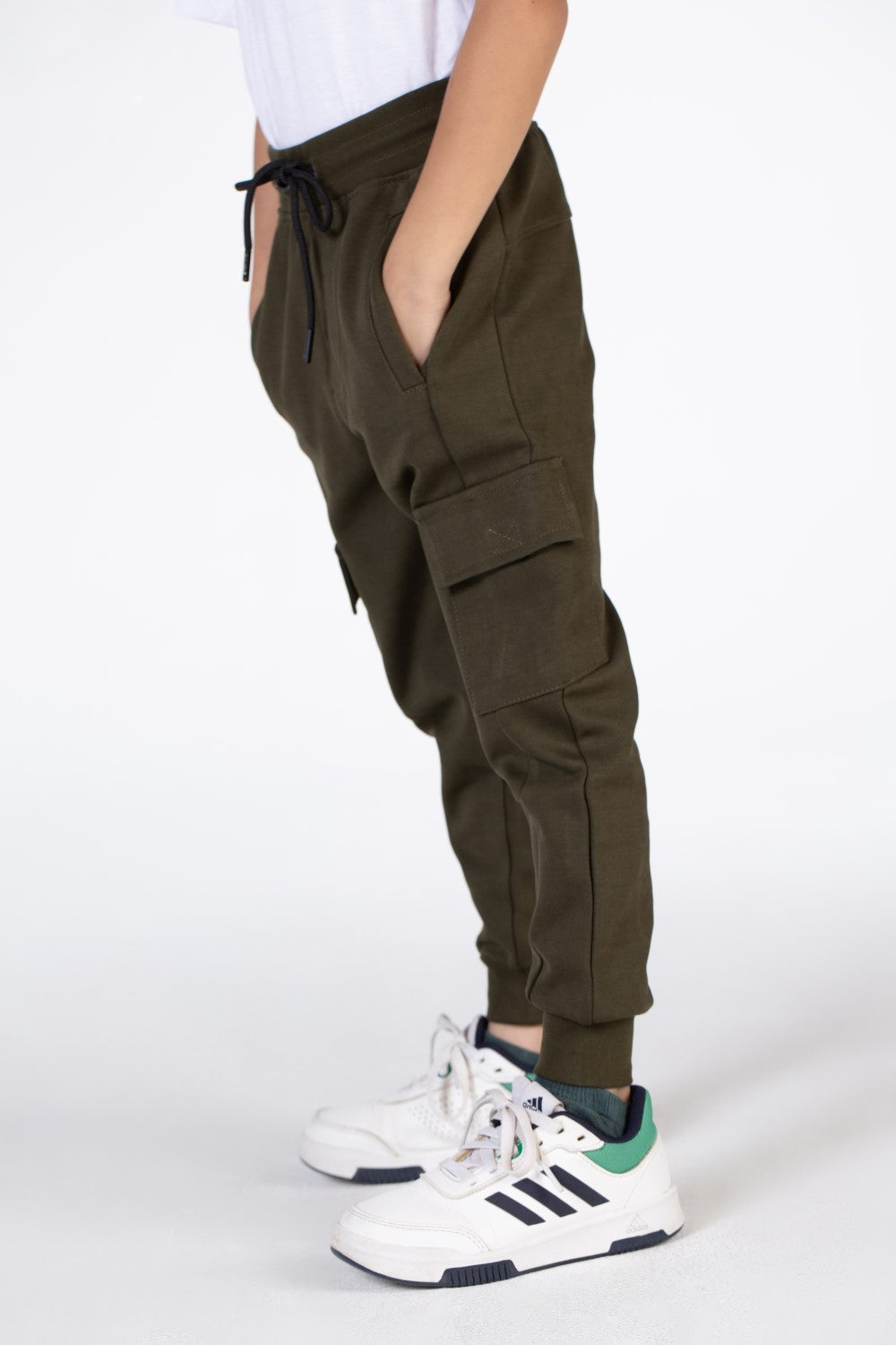 Boy's Basic Sweatpants With Elastic Waistband And Front And Back Pockets