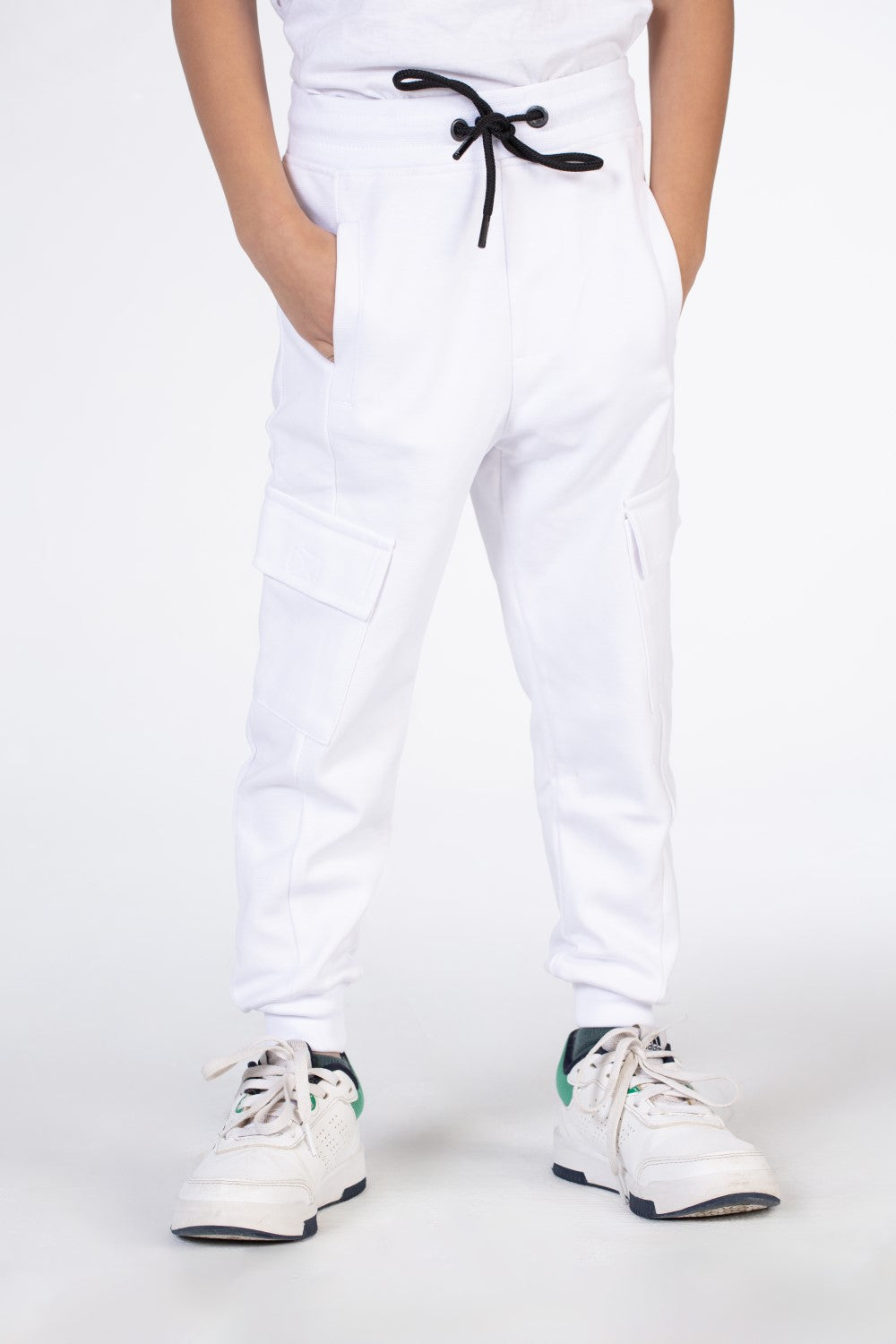 Boys Basic Sweatpants With Elastic Waistband And Front And Back Pockets