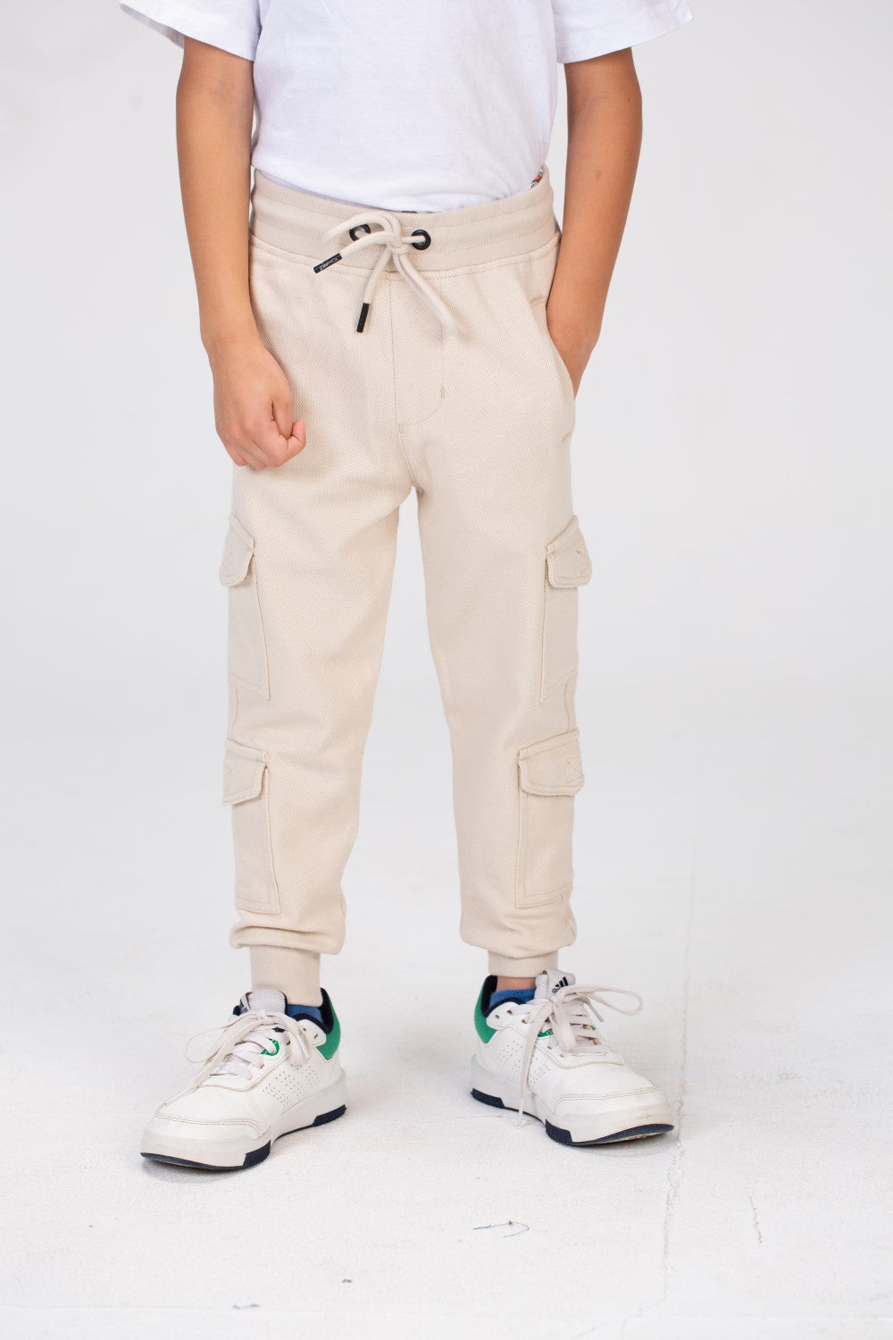 Boys Sweatpants With Elastic Waistband And Side And Back Pockets