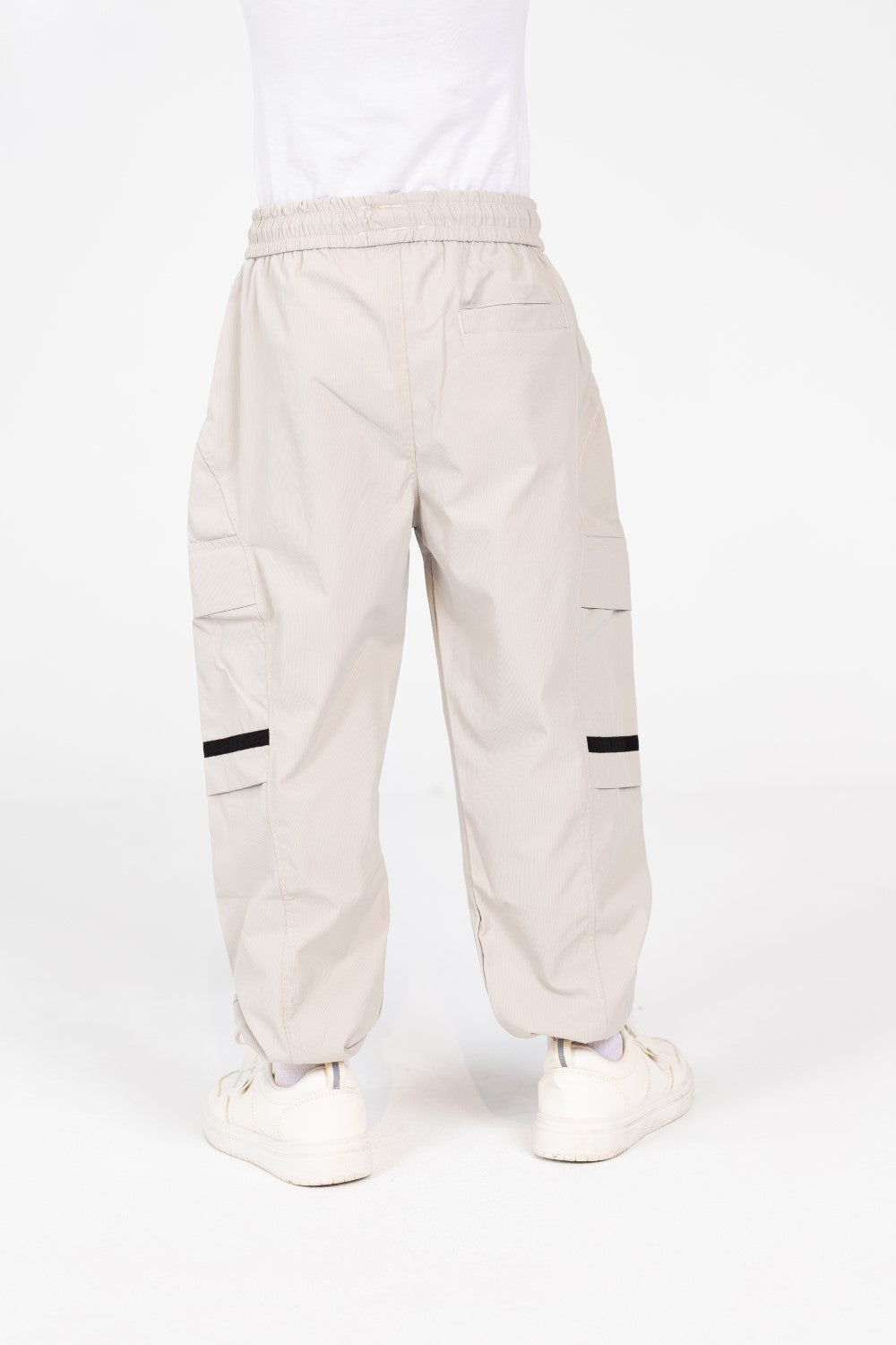 Boy's Sweatpants With Elastic Waistband And A Modern Cut