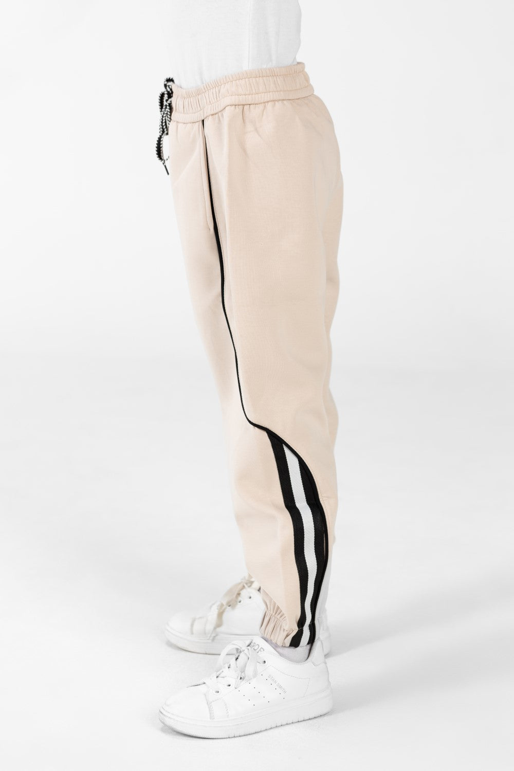 Boy's Sweatpants Joggers With Drawstring Closure And Back Pocket