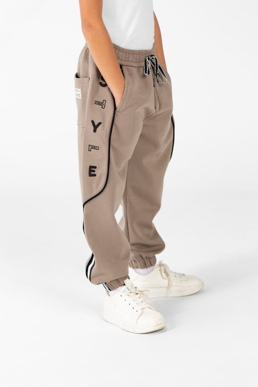 Boy's Sweatpants Joggers With Drawstring Closure And Back Pocket