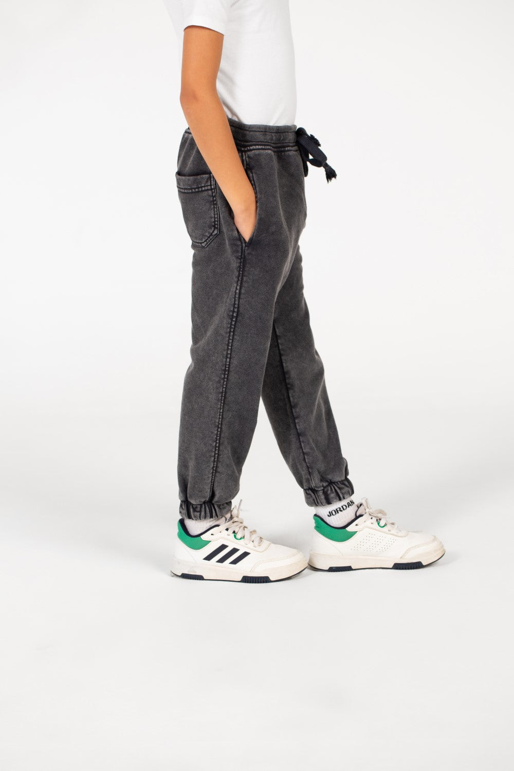 Boy's Jogger Sweatpants With Back Pocket