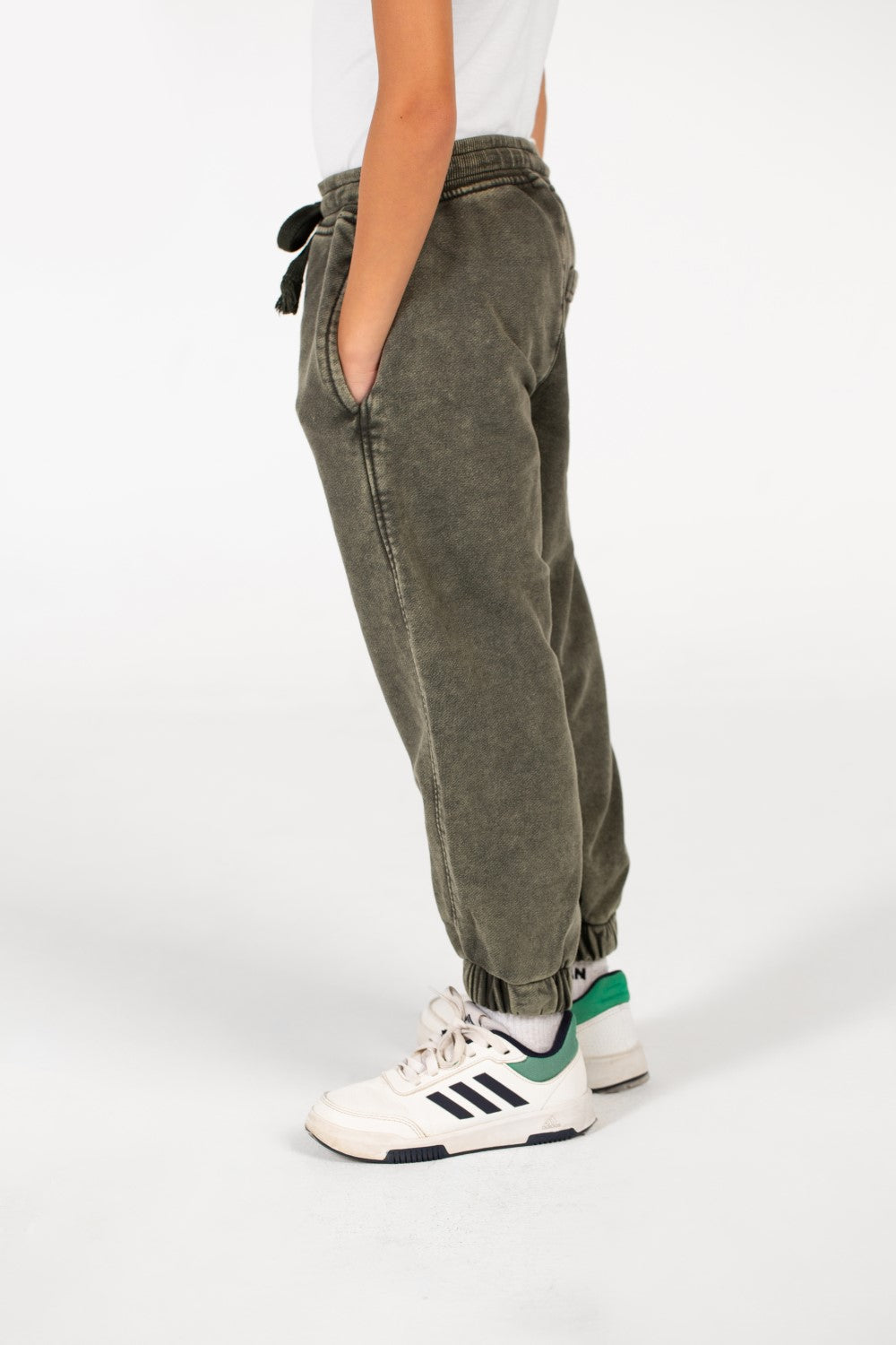 Boy's Jogger Sweatpants With Back Pocket