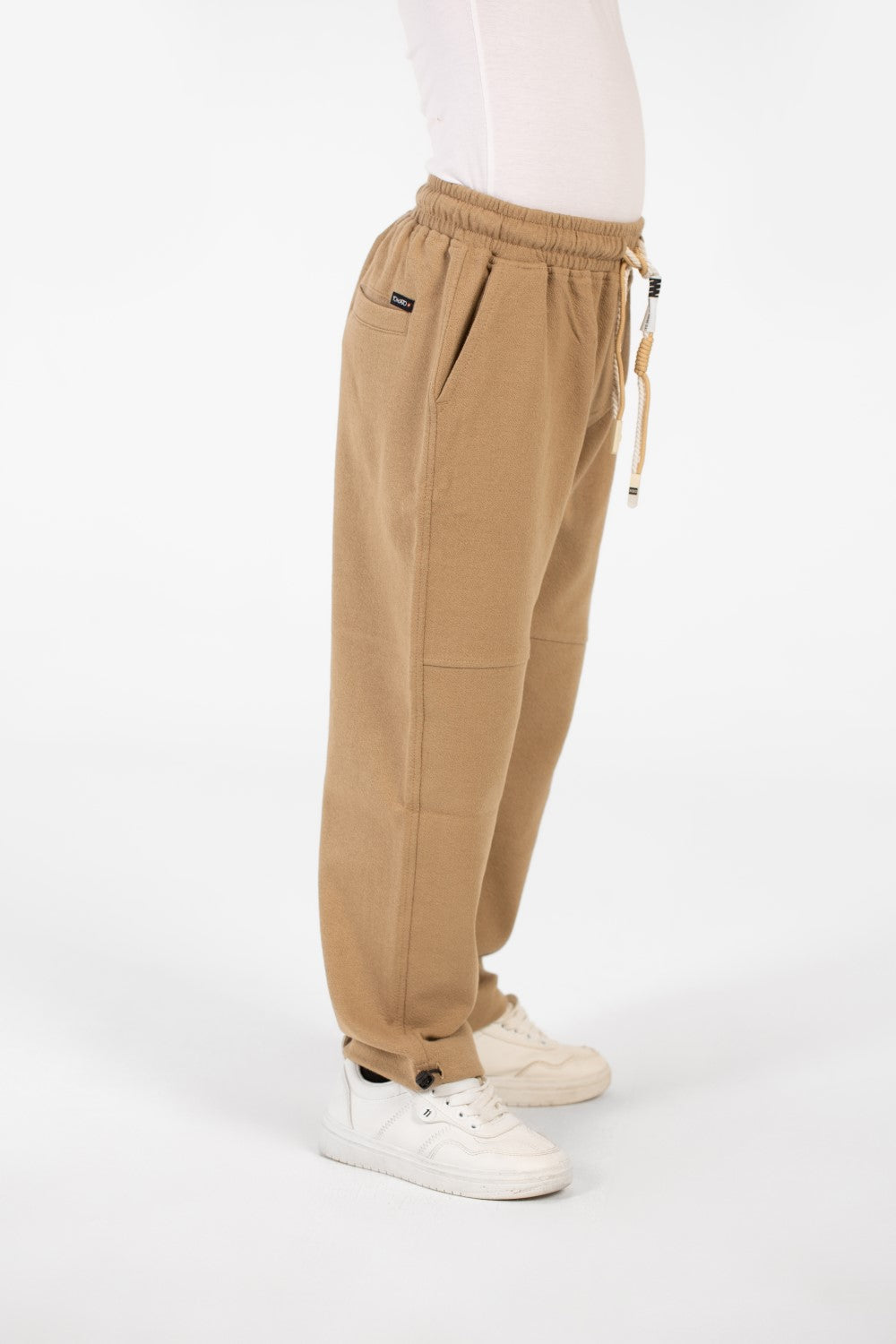 Boys' Oversized Sweatpants With Elastic Waistband And Pockets In A Modern Design