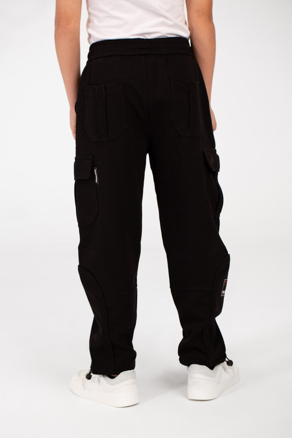 Boy's Oversized Sweatpants In A Modern Design