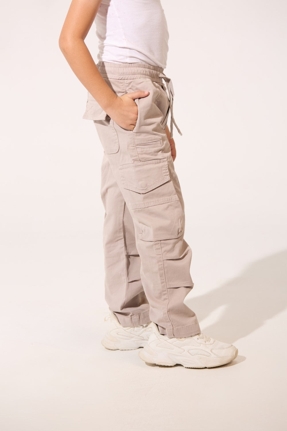 بنطلون شروال غاباردين واسع الساق للأولاد مع جيوب جانبية عصرية