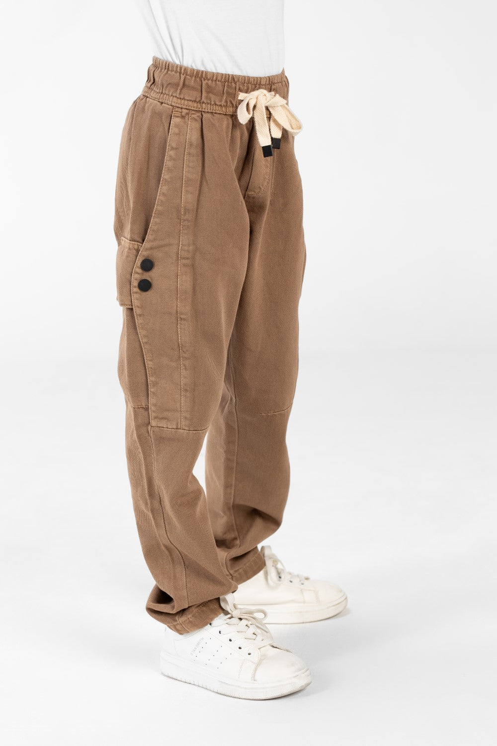 بنطلون جبردين فضفاض للأولاد بقصّة عصرية فريدة