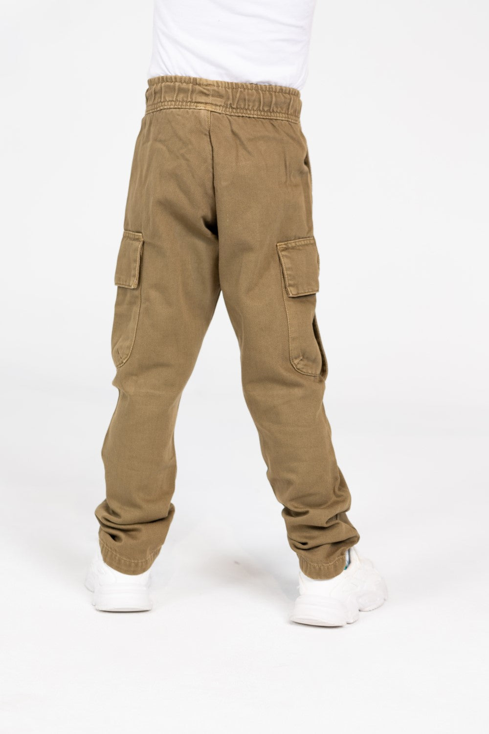 بنطلون جبردين فضفاض للأولاد بقصّة عصرية فريدة