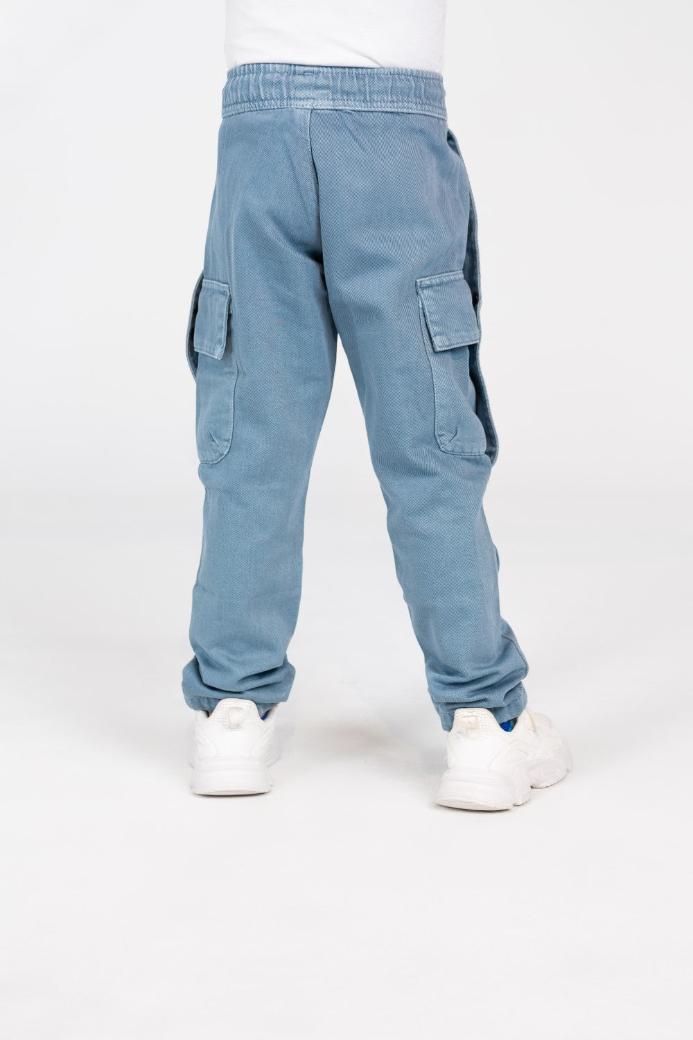 بنطلون جبردين فضفاض للأولاد بقصّة عصرية فريدة