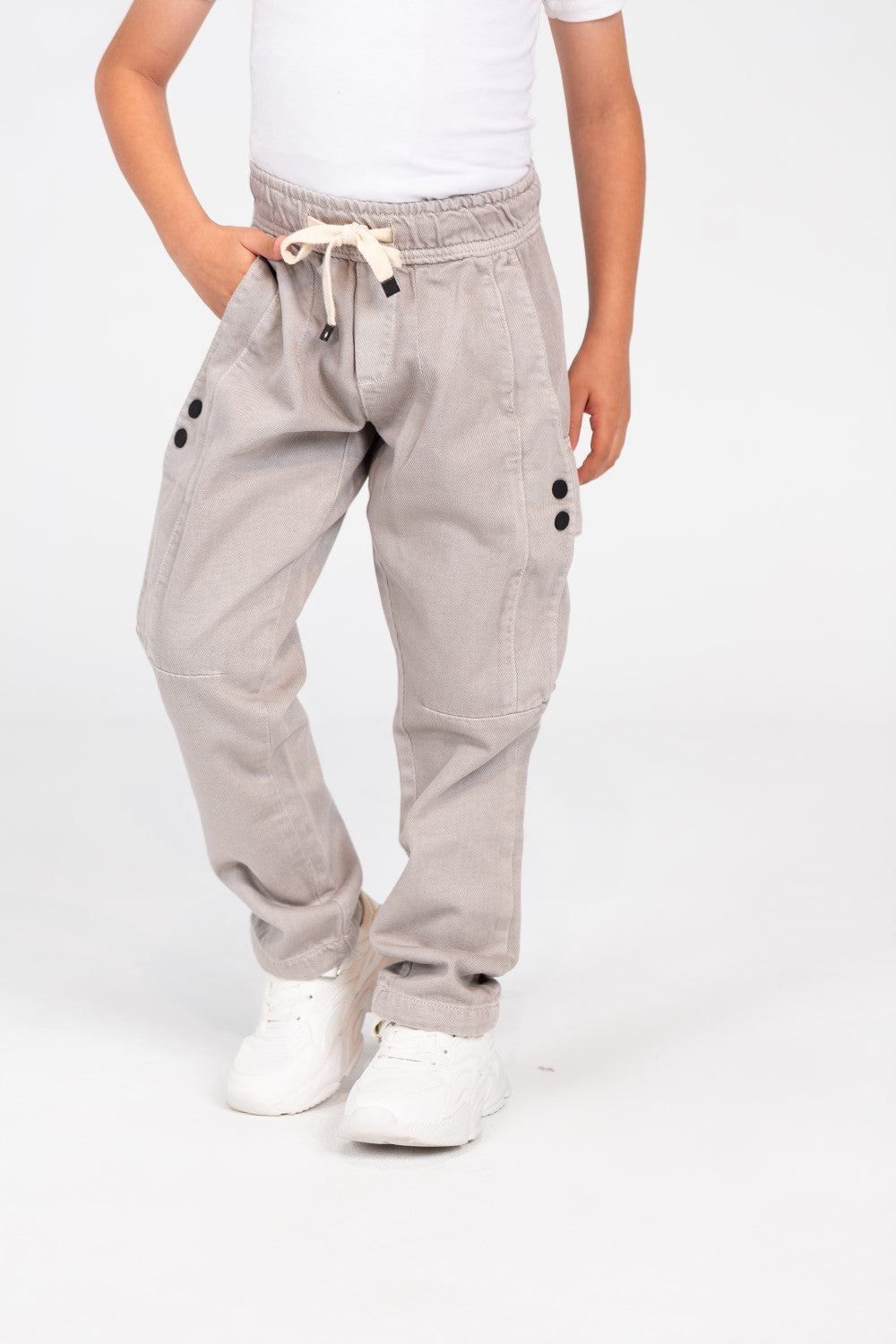 بنطلون جبردين فضفاض للأولاد بقصّة عصرية فريدة