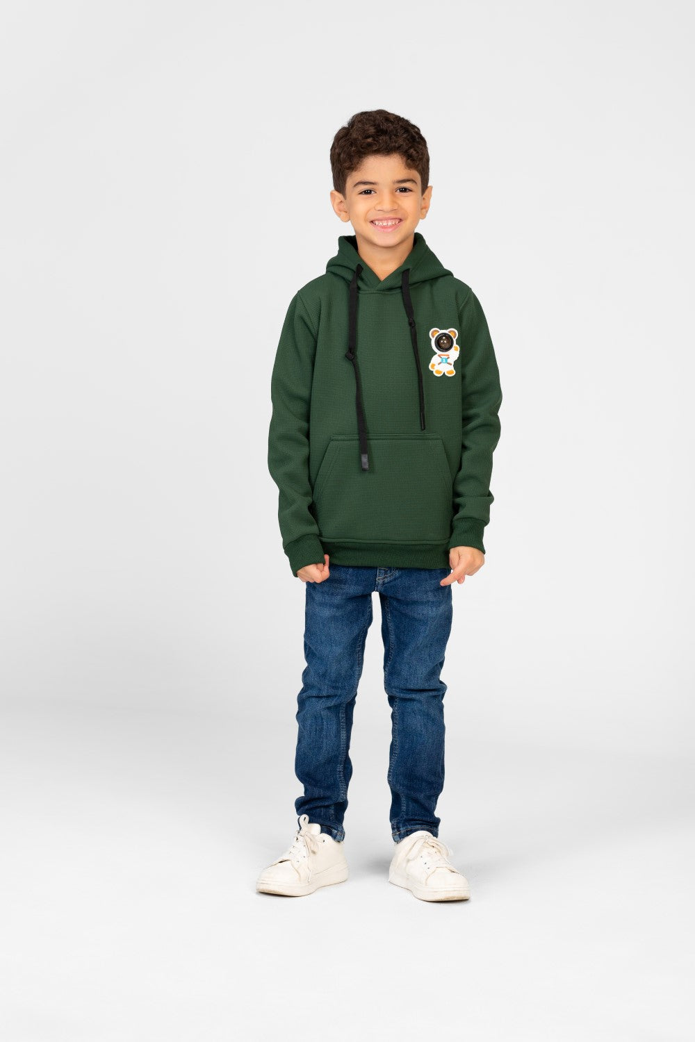 سويت شيرت بغطاء رأس للأولاد مع طباعة أمامية وجيب كنغر