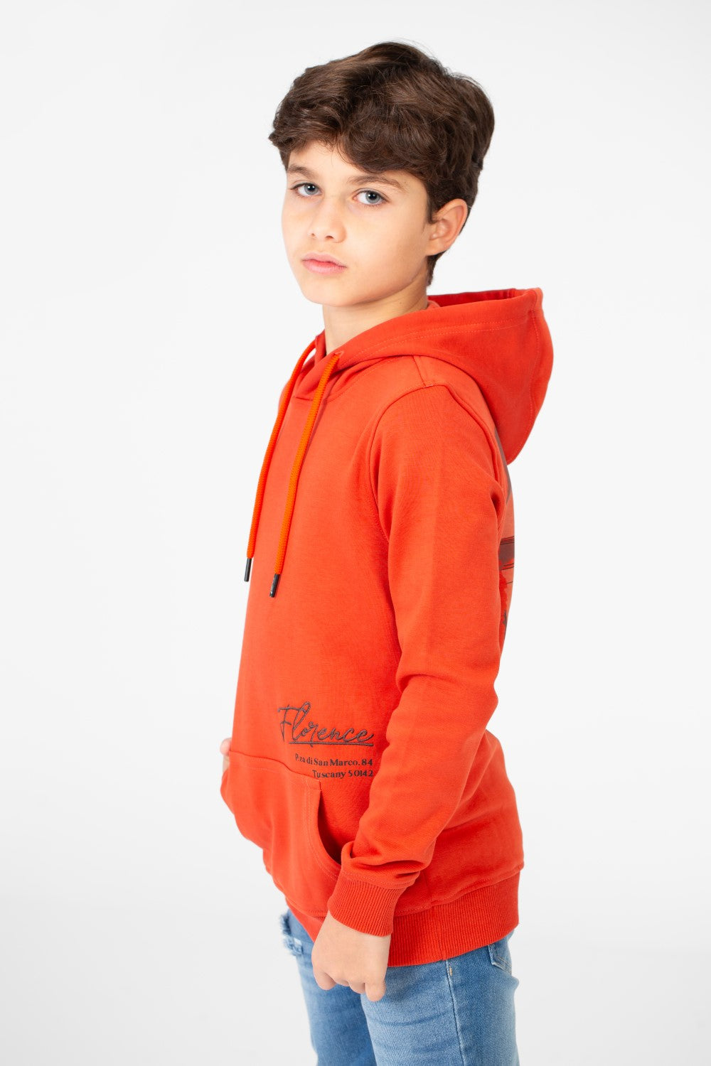 سويت شيرت بغطاء رأس للأولاد بطبعة جرافيكية