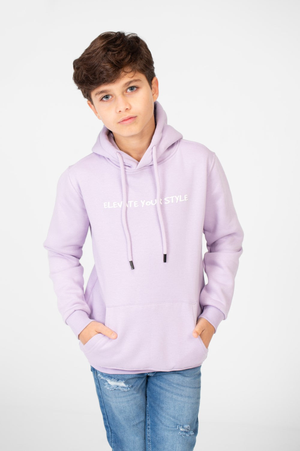 سويت شيرت بغطاء رأس للأولاد مع طباعة "ارتقِ بأسلوبك"