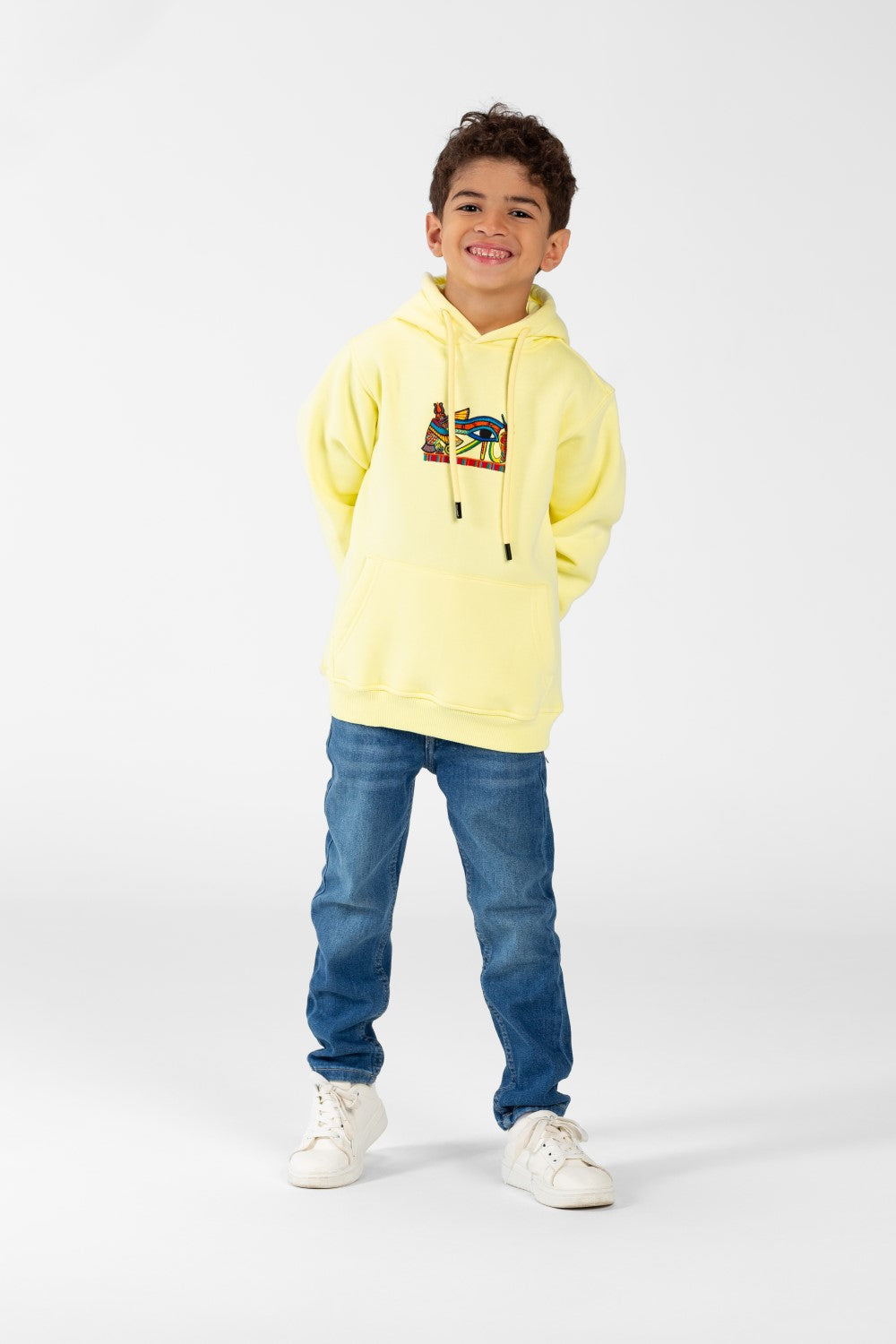 سويت شيرت للأولاد مطبوع عليه طبعة وجيب أمامي