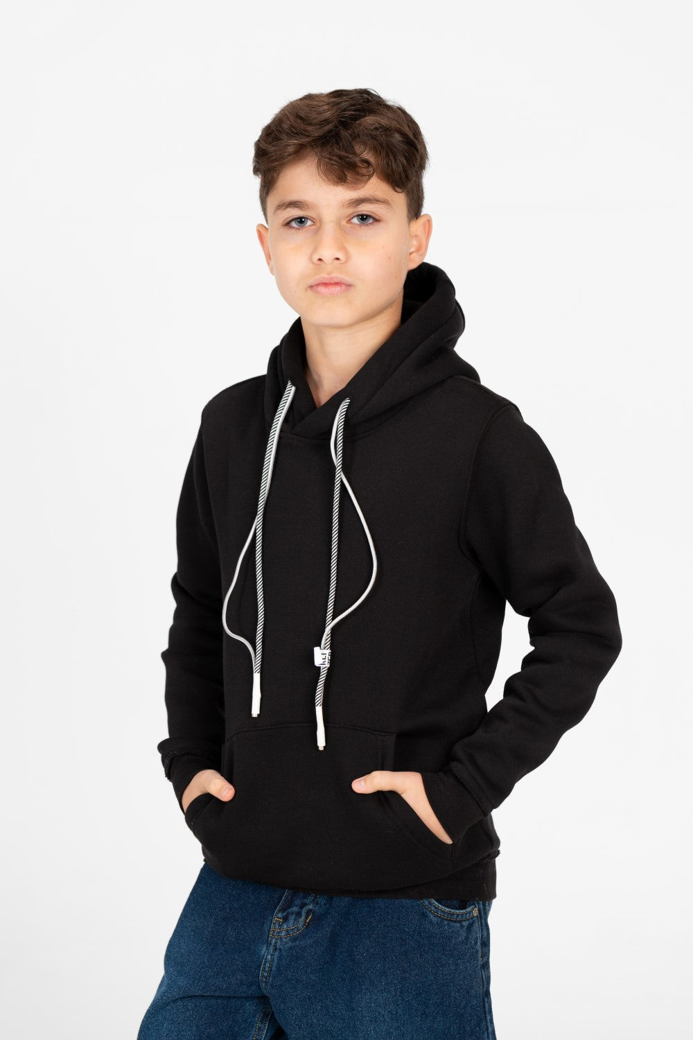 هودي أساسي للأولاد مع جيب الكنغر وأكمام طويلة