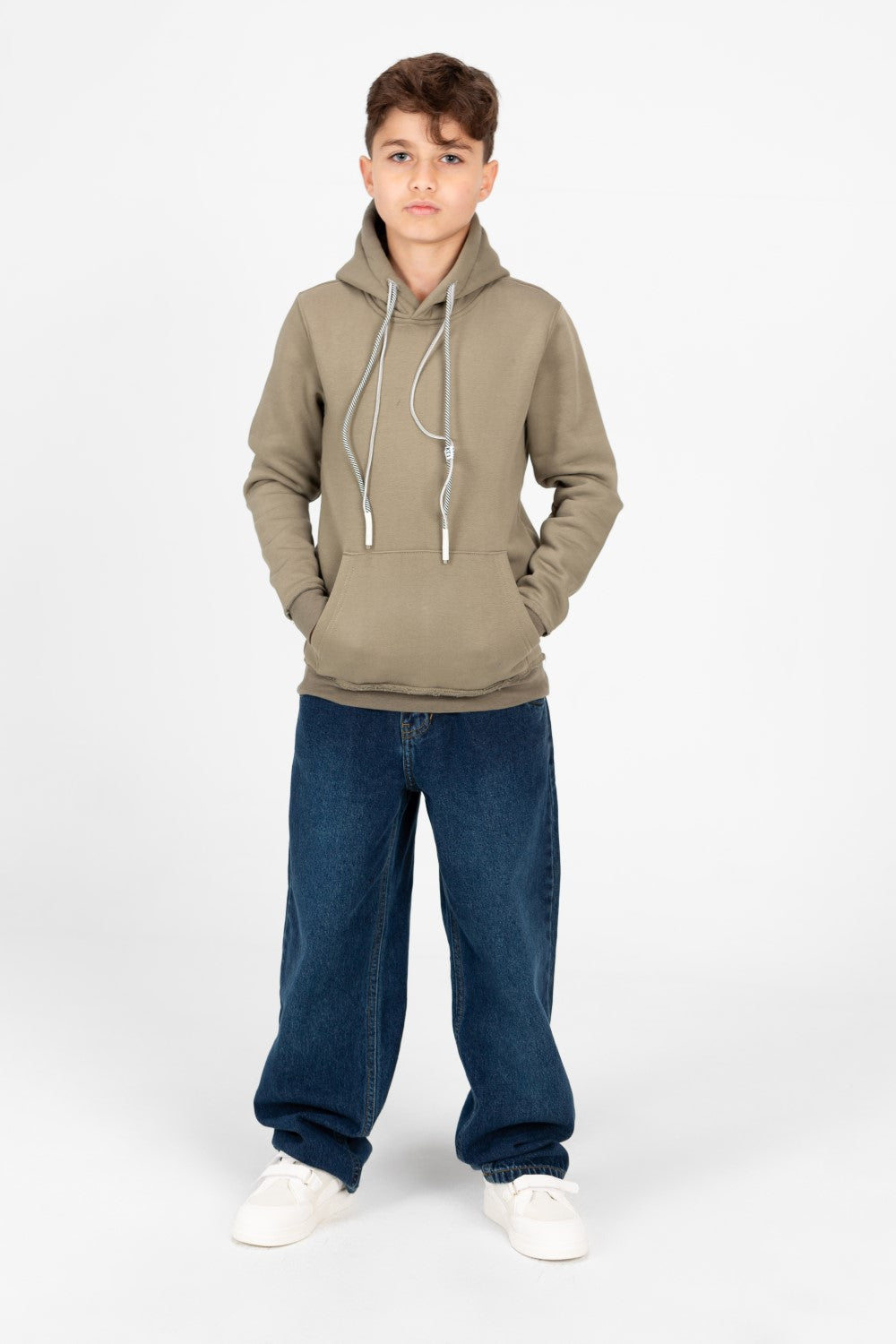 هودي أساسي للأولاد مع جيب الكنغر وأكمام طويلة