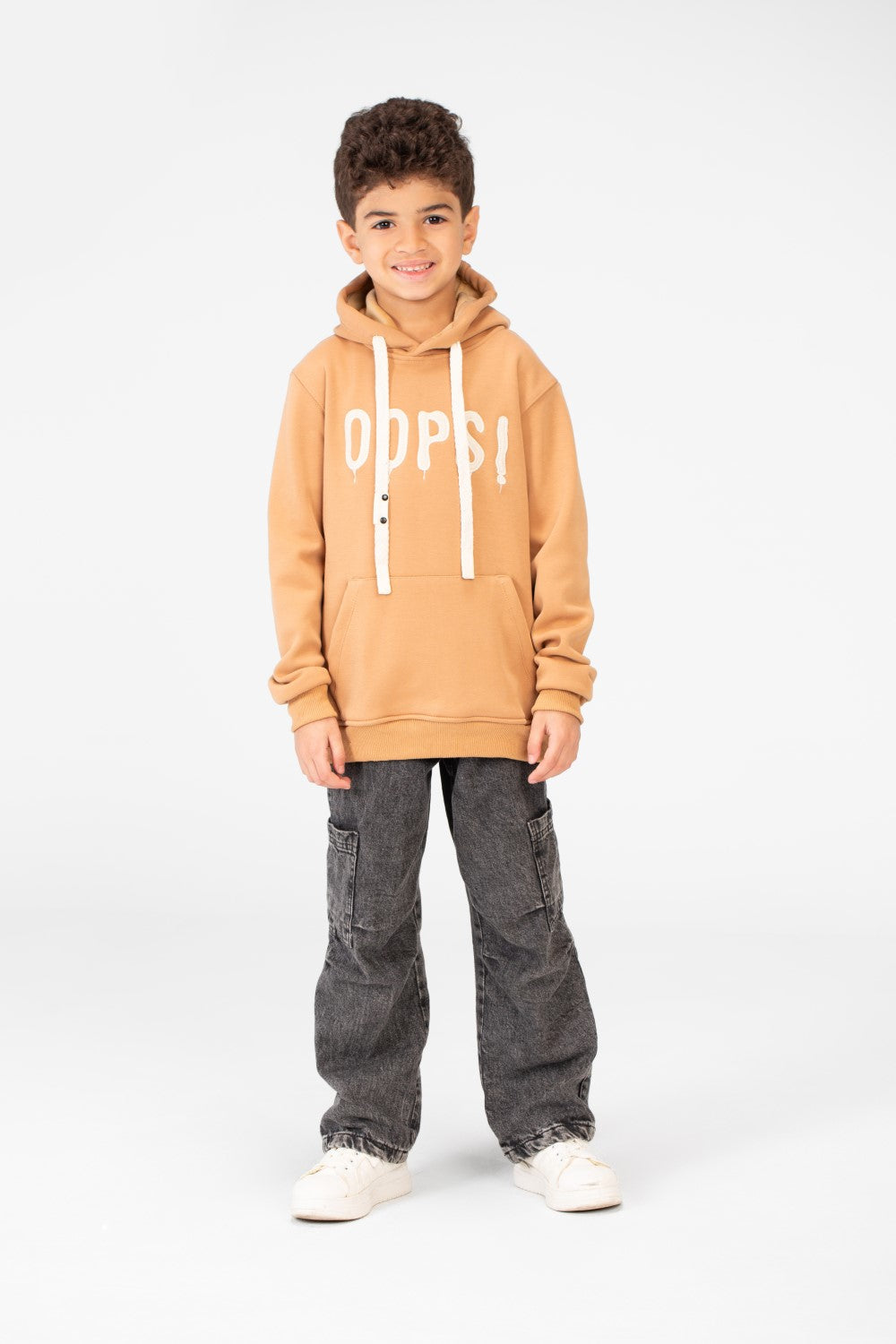 هودي للأولاد مع جيب الكنغر مصنوع من مادة مريحة وعملية