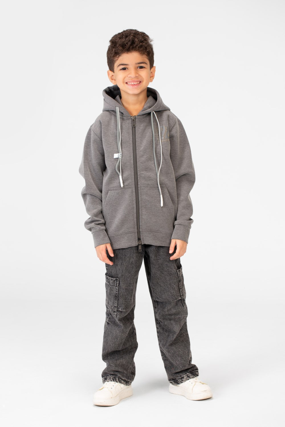 سويت شيرت أساسي للأولاد بغطاء رأس وسحّابات