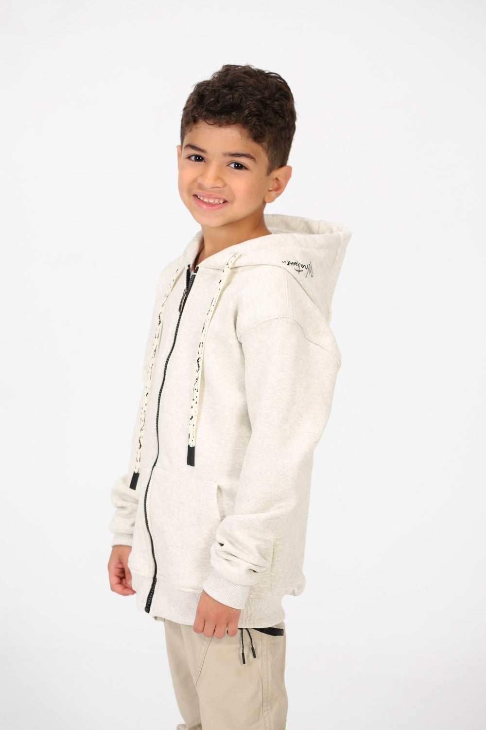 سويت شيرت أساسي للأولاد بغطاء رأس وسحّابات كاملة