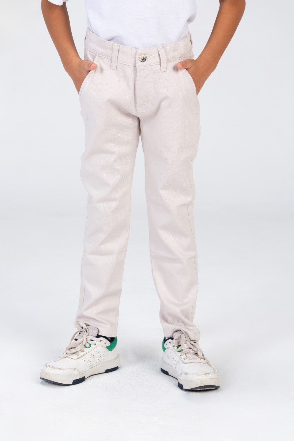 Boys Gabardine Pants With Basic Details And Material For Every Day