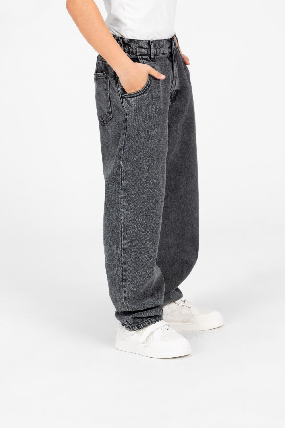 Boy's Boyfriend Jeans Pants In Modern Design