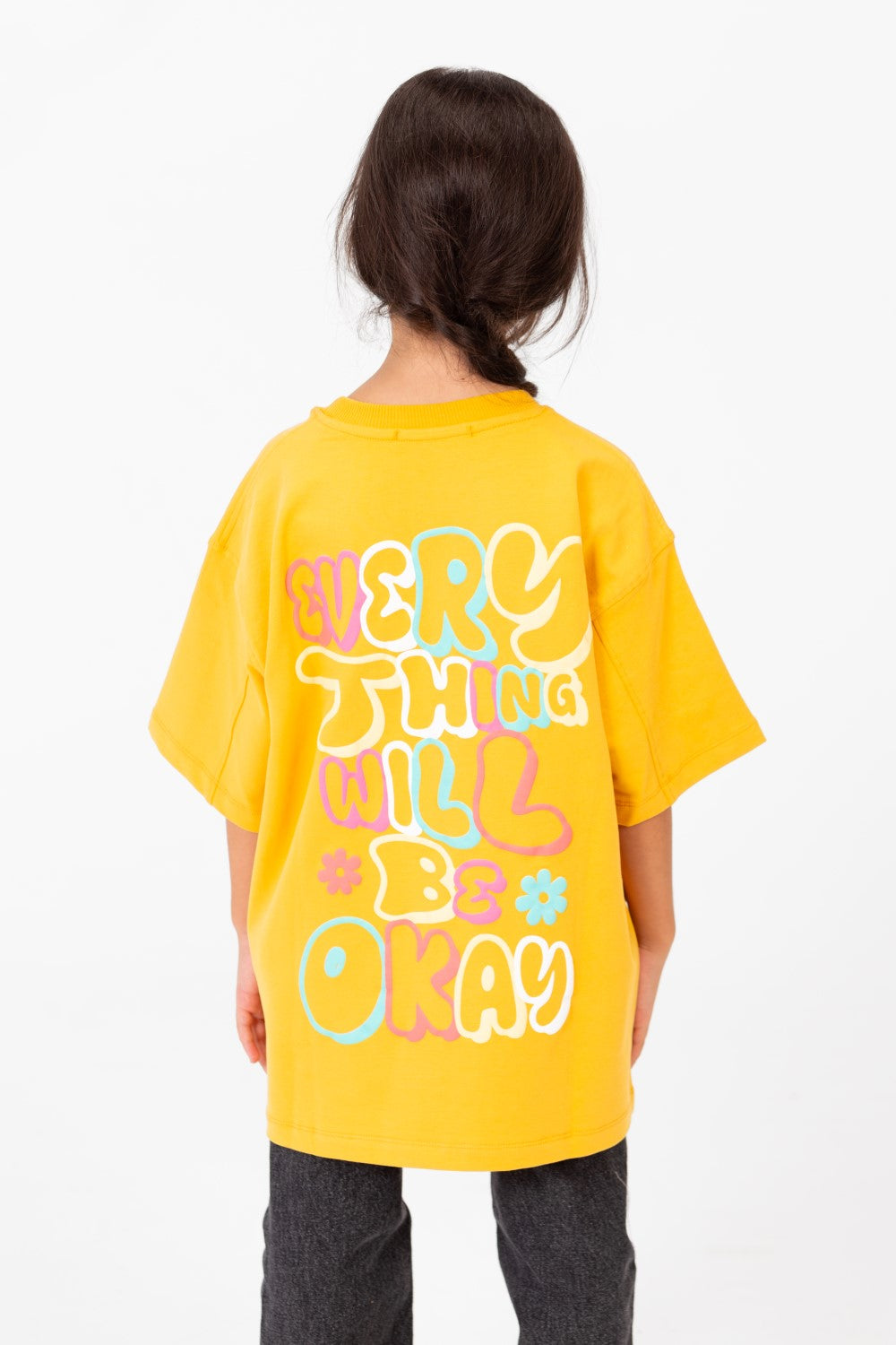 تي شيرت صيفي للبنات من ميلتون لايكرا برقبة دائرية وأكمام قصيرة مع طباعة نصية في الخلف