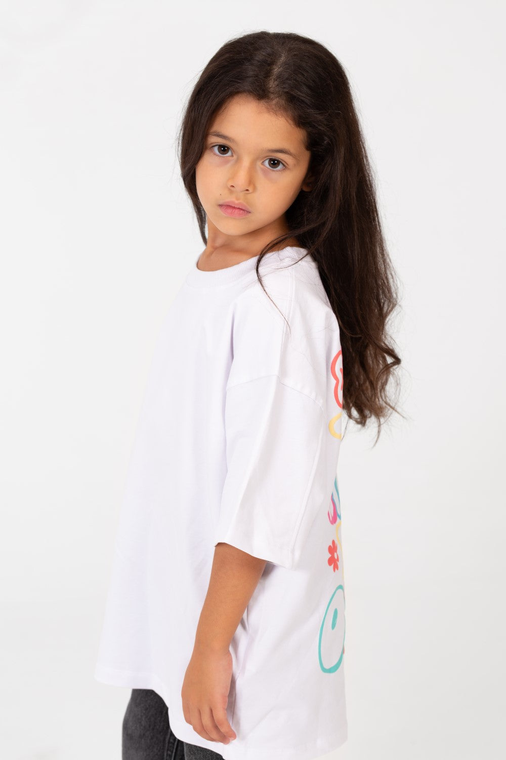 تي شيرت صيفي للبنات من ميلتون لايكرا برقبة دائرية وأكمام قصيرة مع طباعة نصية في الخلف