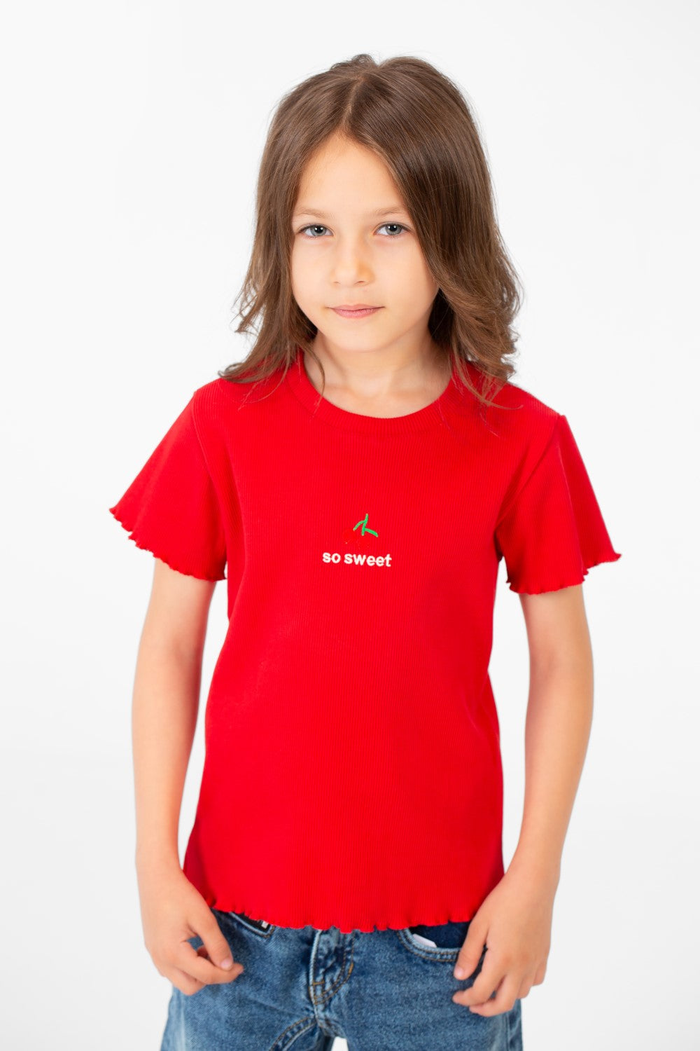 تي شيرت صيفي مريح للبنات بأكمام نصفية ورقبة دائرية وتصميم عصري